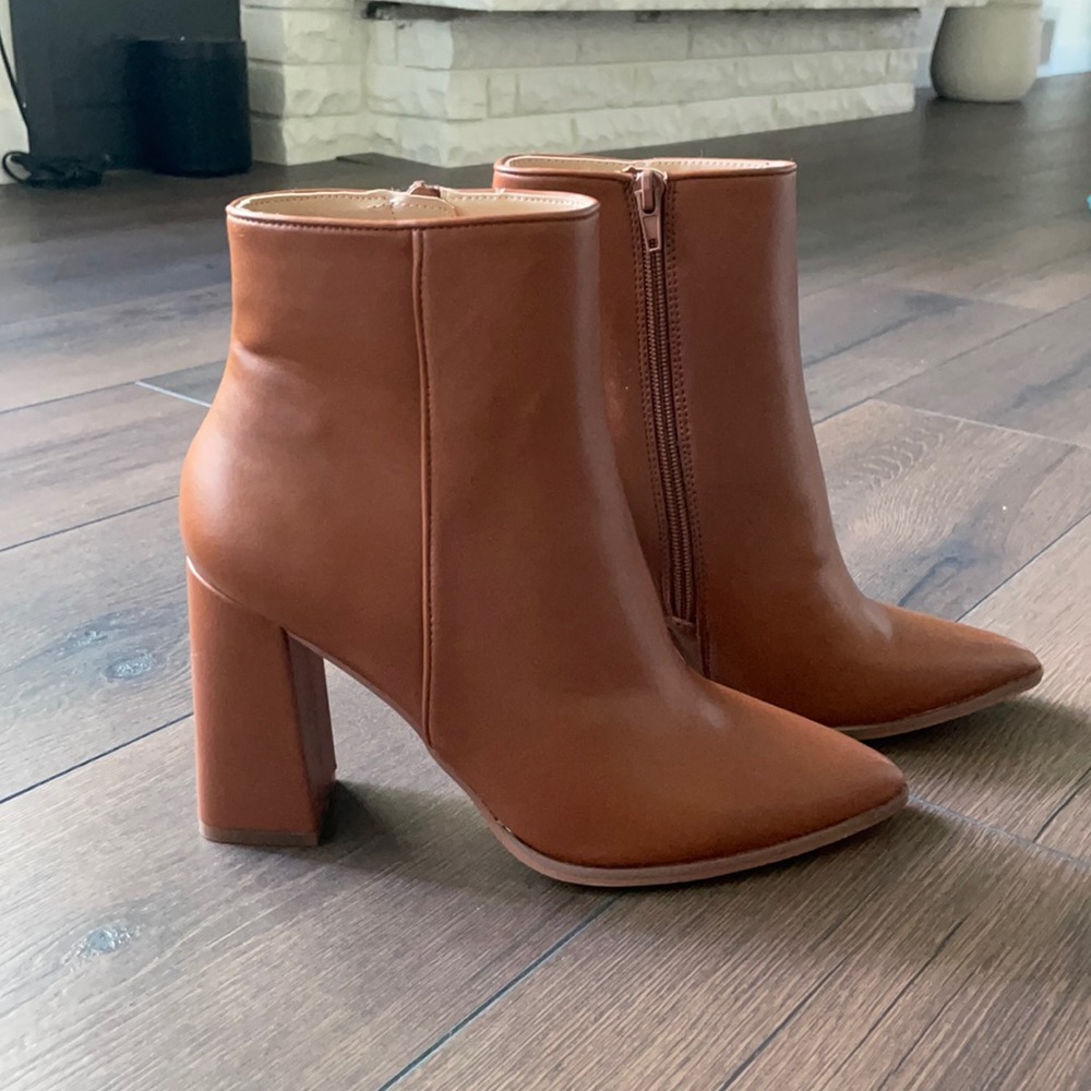 NWOT Steve Madden Rayni Bootie